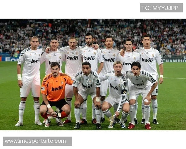 本泽马心目中的最佳足球阵容揭晓大罗C罗梅西领衔锋线小罗齐达内入选